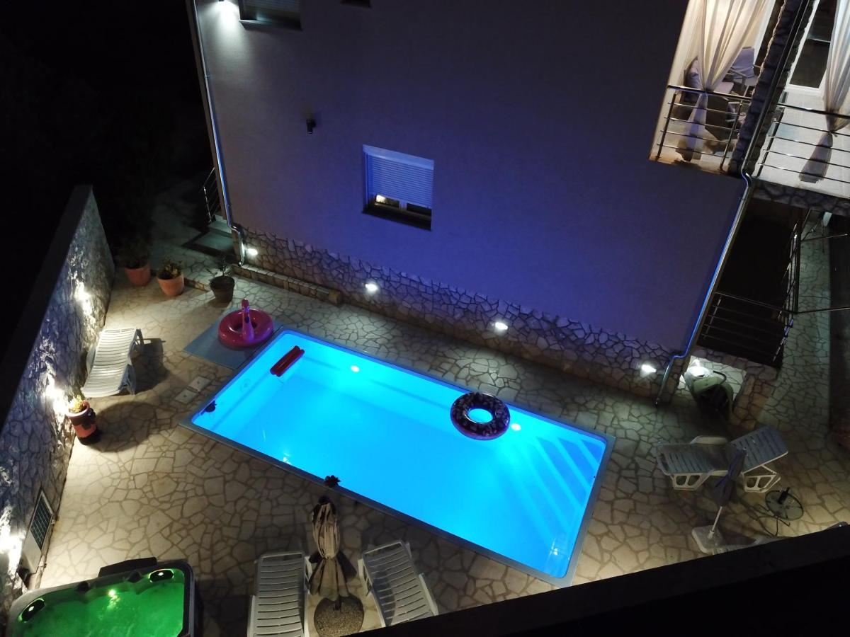 Apartments Adriana Билице Экстерьер фото