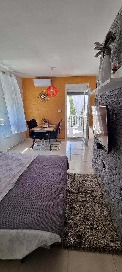 Apartments Adriana Билице Экстерьер фото